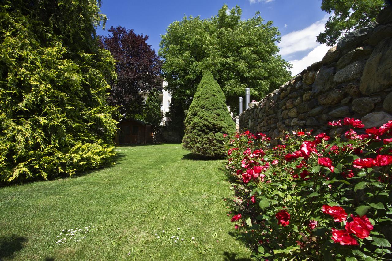 Le Jardin Hotel Saillagouse Kültér fotó